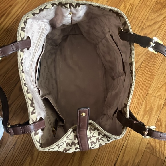 Michael Kors Bag - Picture 6 of 6